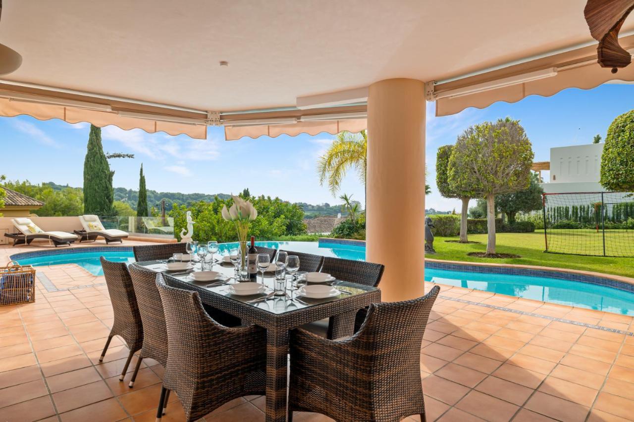 Luxury Villa Robledal By Mabiente - Views Of The Sea And The Golf Course Marbella Buitenkant foto