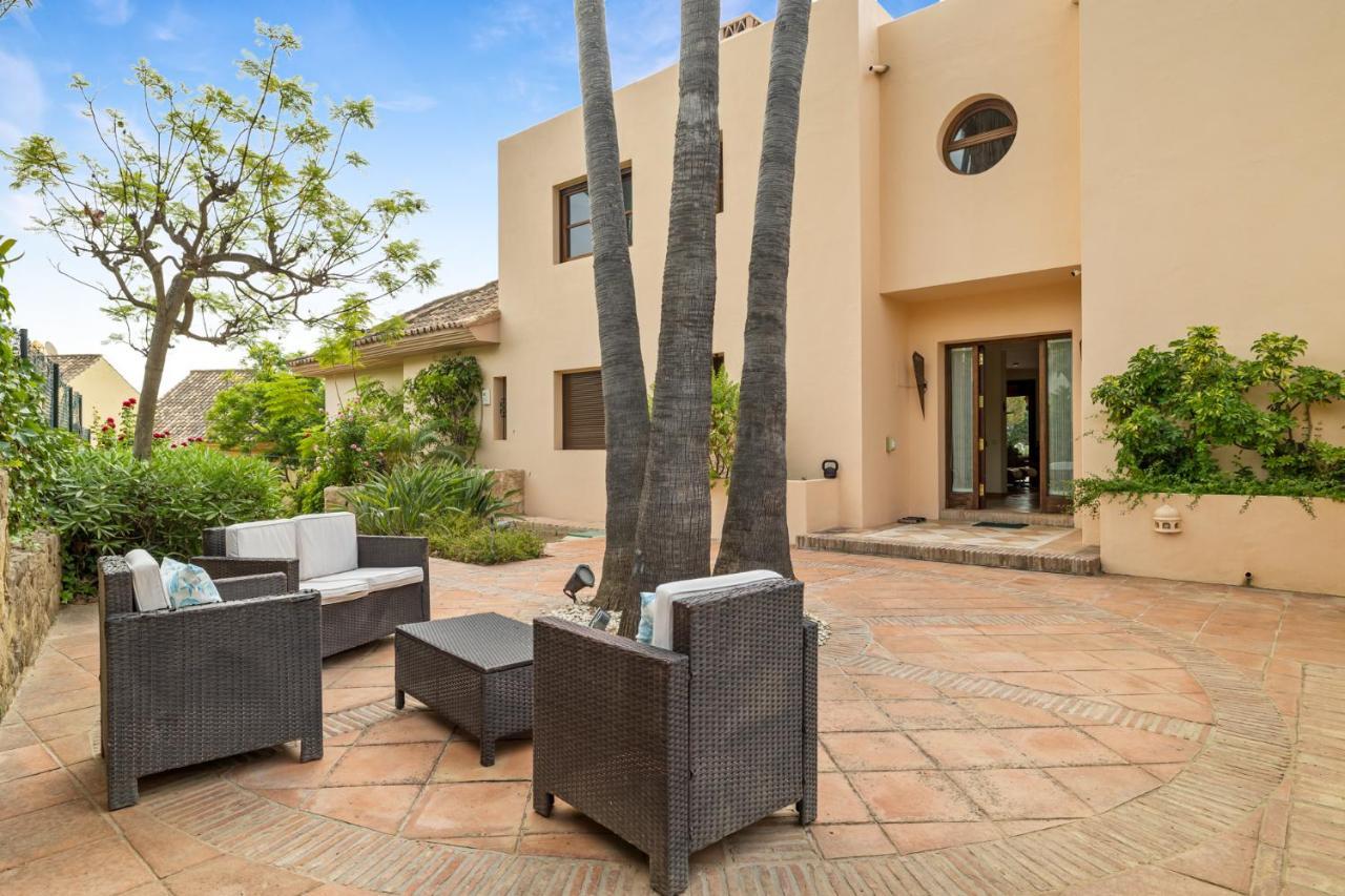 Luxury Villa Robledal By Mabiente - Views Of The Sea And The Golf Course Marbella Buitenkant foto