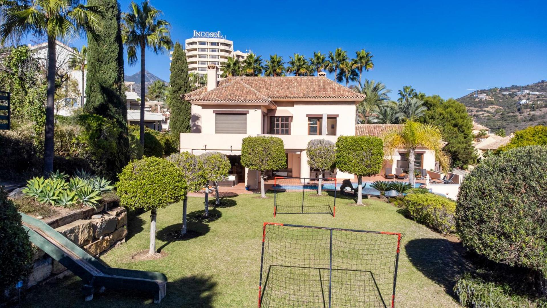 Luxury Villa Robledal By Mabiente - Views Of The Sea And The Golf Course Marbella Buitenkant foto