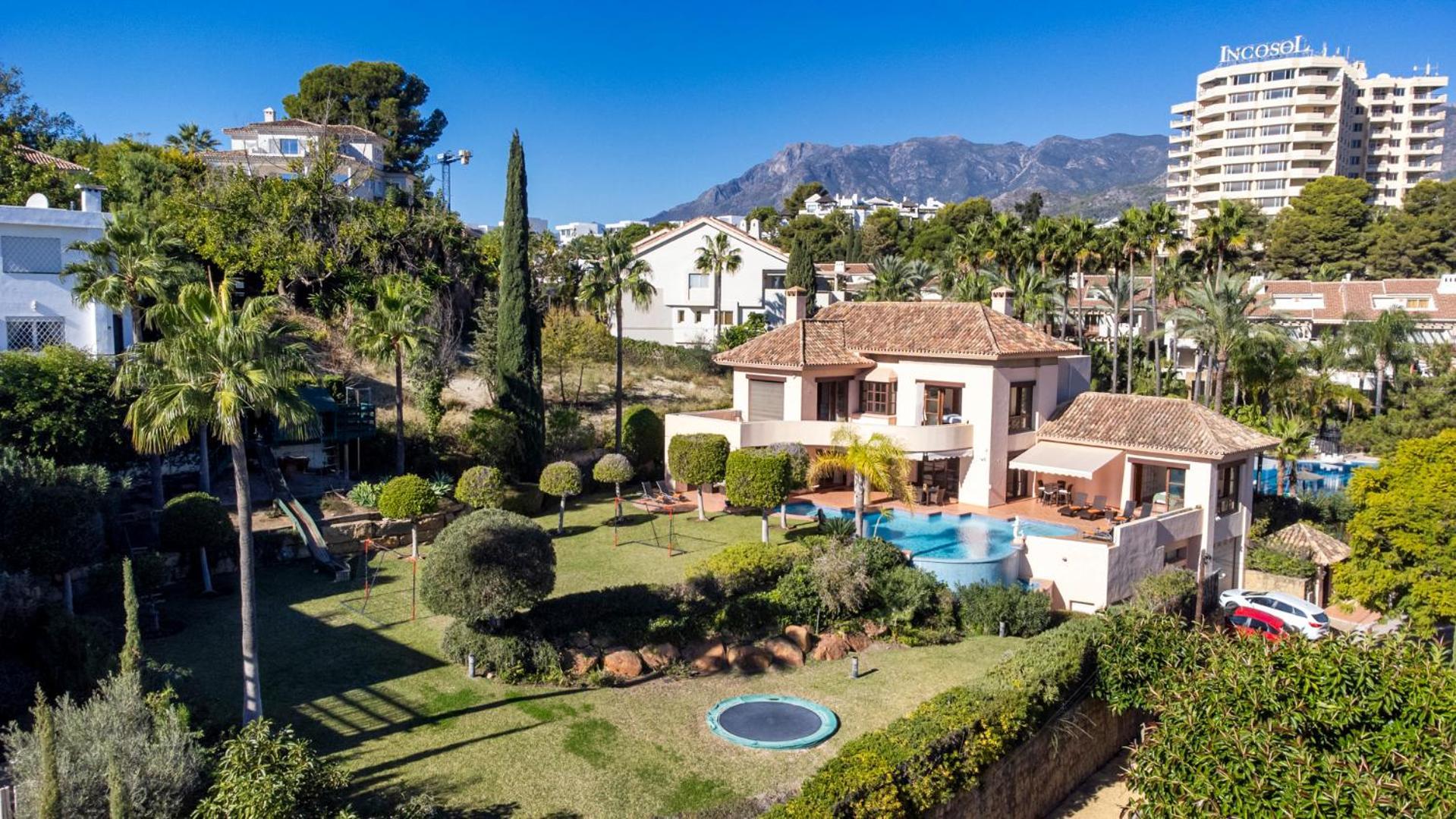 Luxury Villa Robledal By Mabiente - Views Of The Sea And The Golf Course Marbella Buitenkant foto